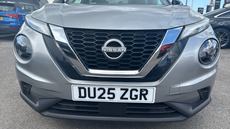 Nissan Juke 1.0 DiG-T N-Connecta 5dr Petrol Hatchback
